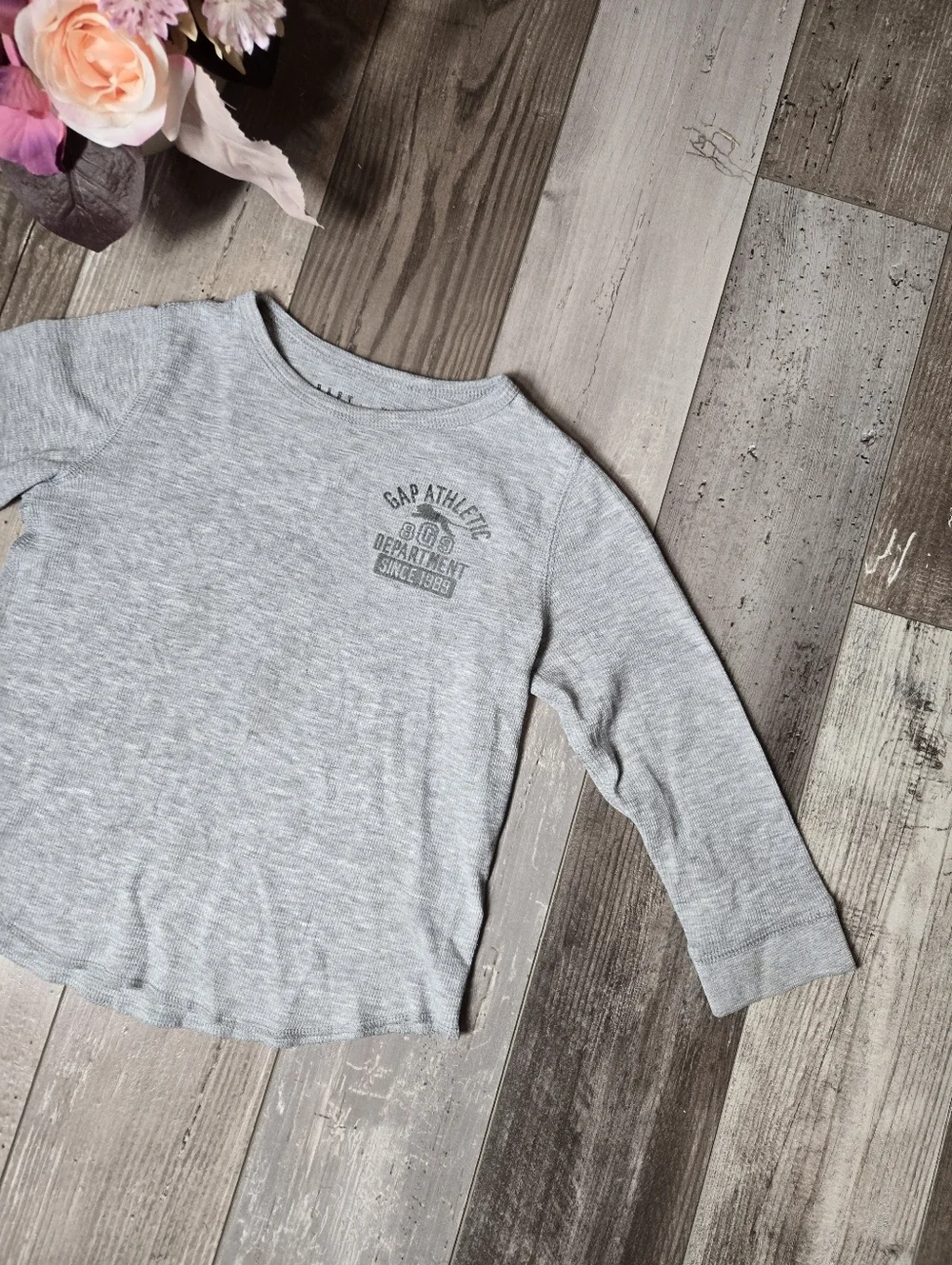 Baby Gap Gray Waffle Knit Long Sleeve Thermal Tee T-Shirt Size 4T Toddler Boy
